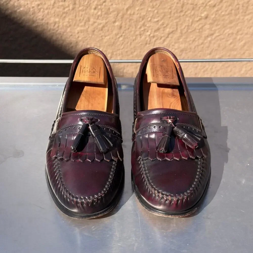 G.H. Bass Co. Burgundy Leather Loafers with Tassel - Size 9D